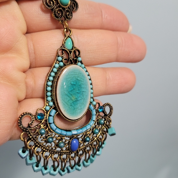 Earring Spanish Style - Picture 3 of 3